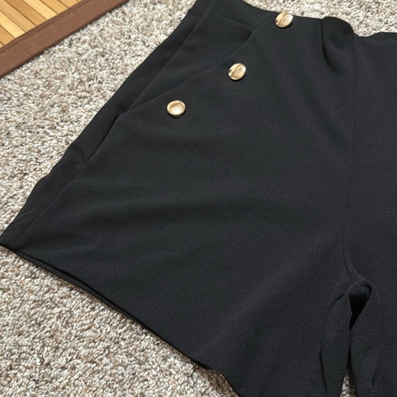 NWOT One 5 One Elegant Black Women's Shorts with Gold Buttons - Picture 3 of 6